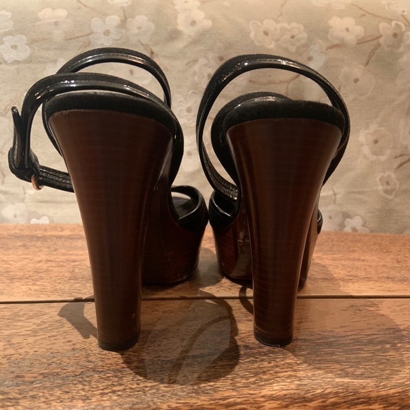 ****SOLD****GUCCI Pumps. Authentic. Made in Italy. - Picture 4 of 7